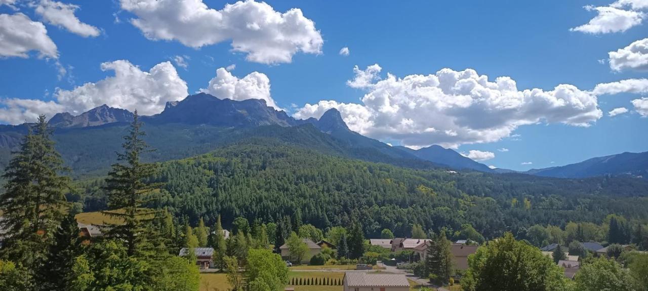 Barcelonnette : Bel Appartement Lumineux Esterno foto